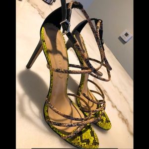 Vicenza Strappy heels